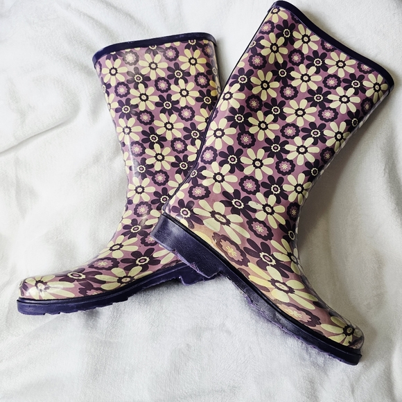 Rasolli Purple Floral Women's Rain Boots - Picture 1 of 5